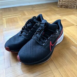 Nike Men's Pegasus Air Black and Red Athletic Shoes